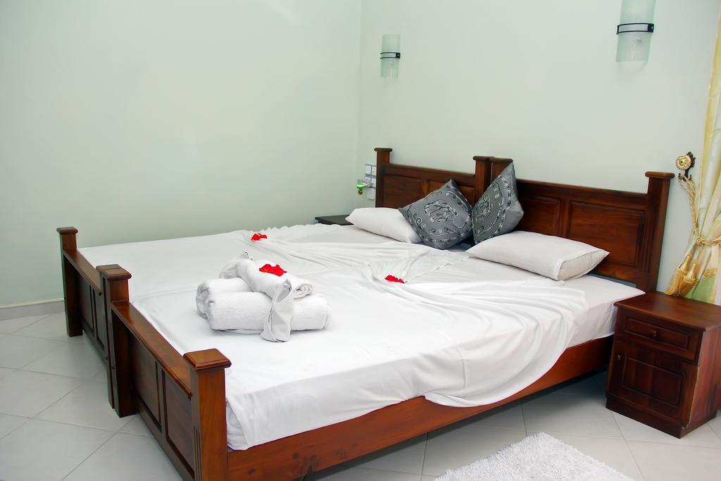 Methira Villa Aluthgama Quarto foto